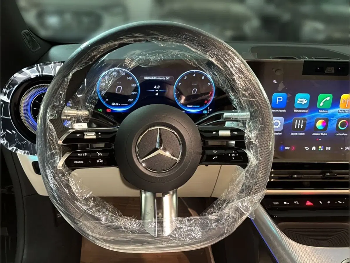 Mercedes-Benz CLA Shooting Brake nuova a Firenze (13)