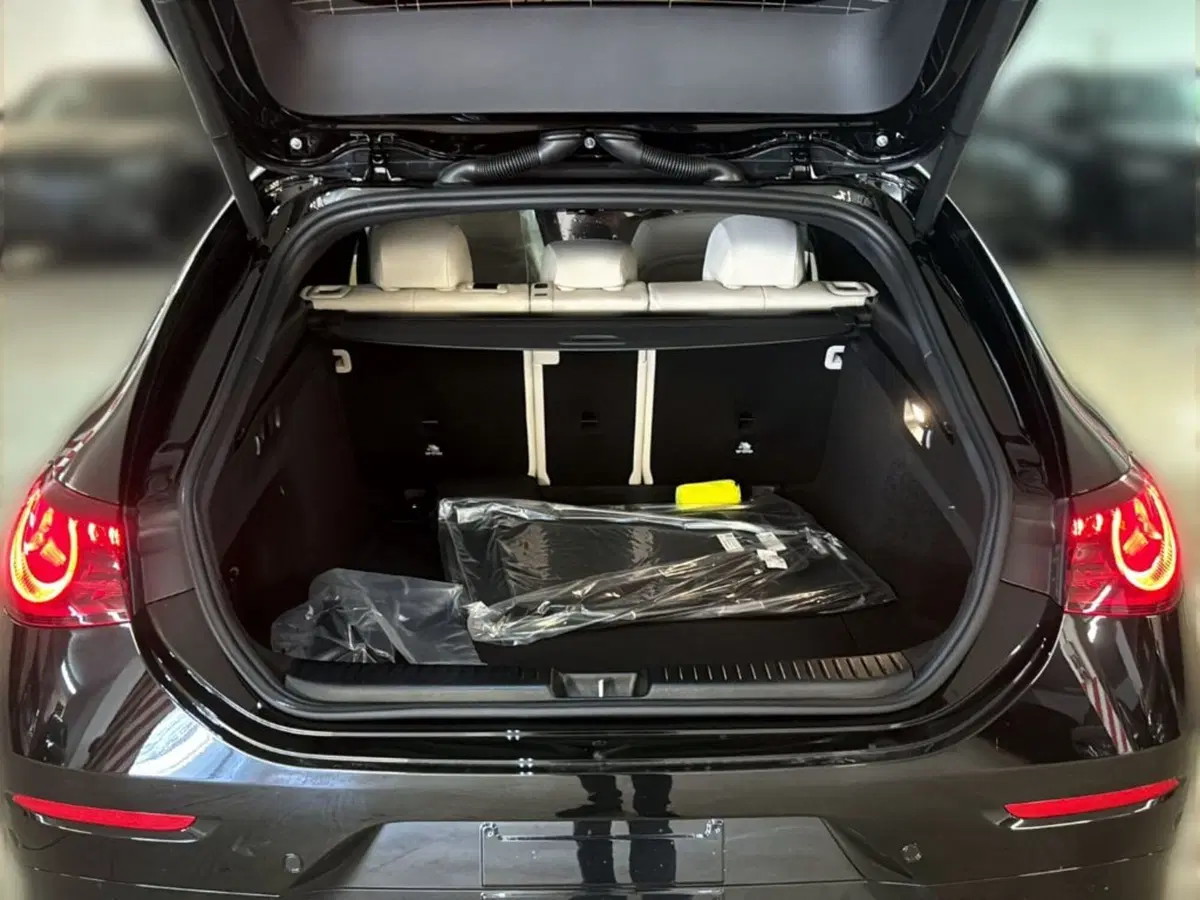 Mercedes-Benz CLA Shooting Brake nuova a Firenze (17)