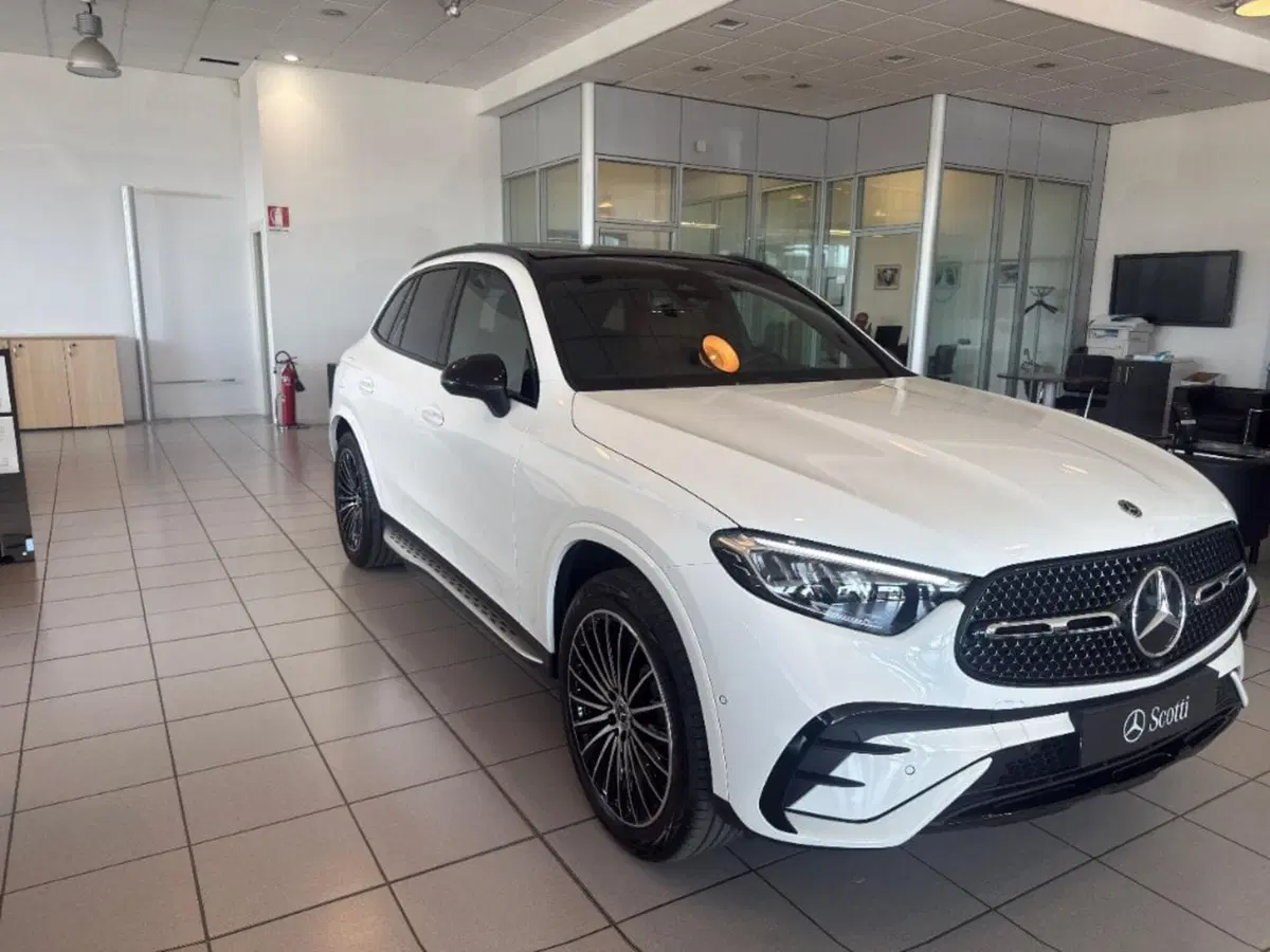 Mercedes-Benz GLC Coupé nuova a Firenze (2)