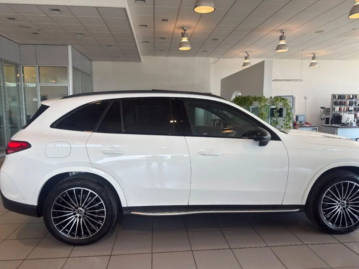 Mercedes-Benz GLC Coupé nuova a Firenze (3)