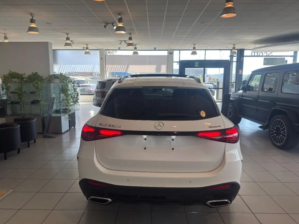 Mercedes-Benz GLC Coupé nuova a Firenze (4)