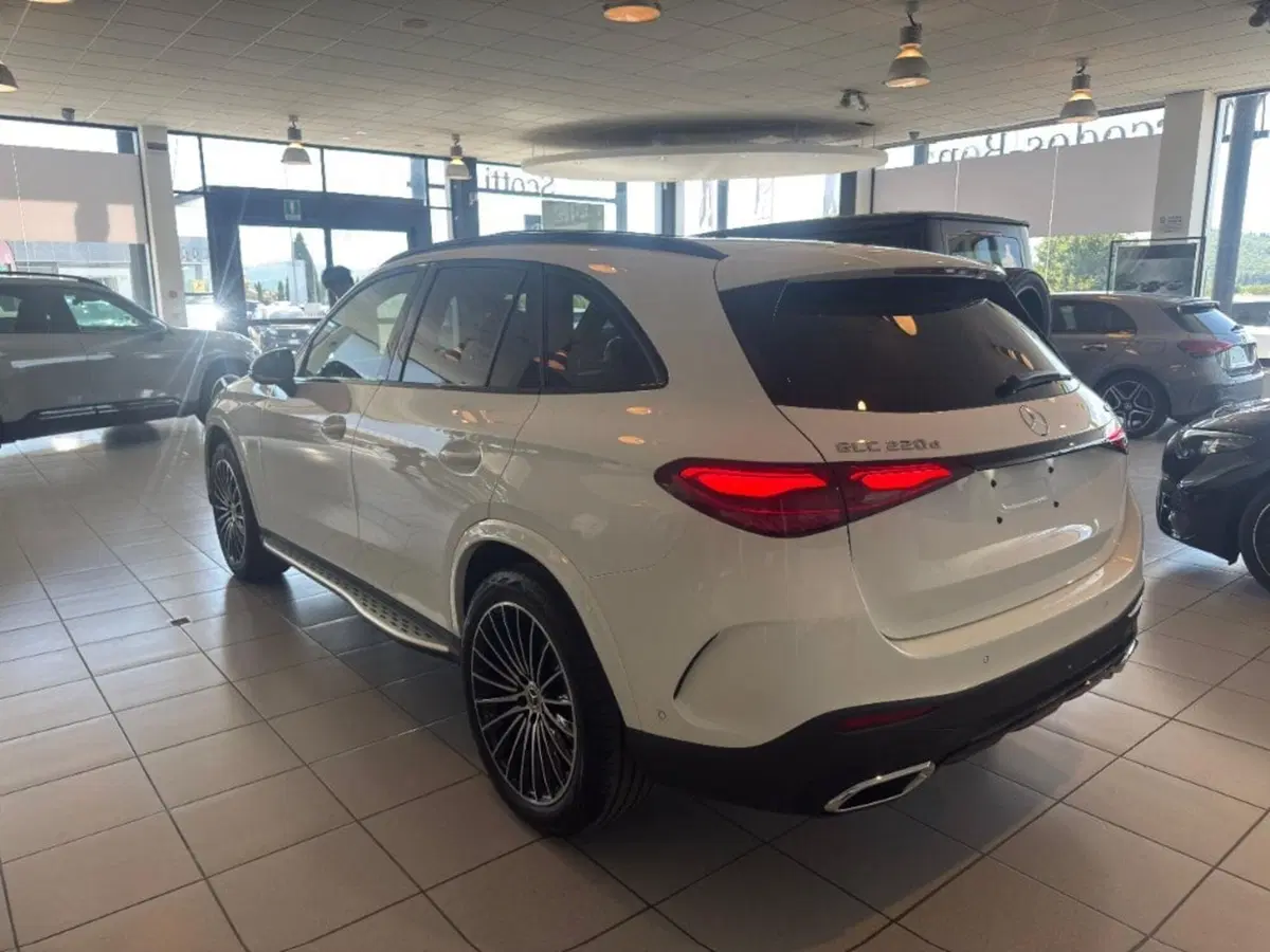 Mercedes-Benz GLC Coupé nuova a Firenze (5)