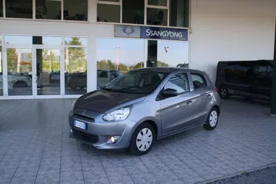 Mitsubishi Space Star 1.2 Invite Radio del 2016 usata a Pordenone