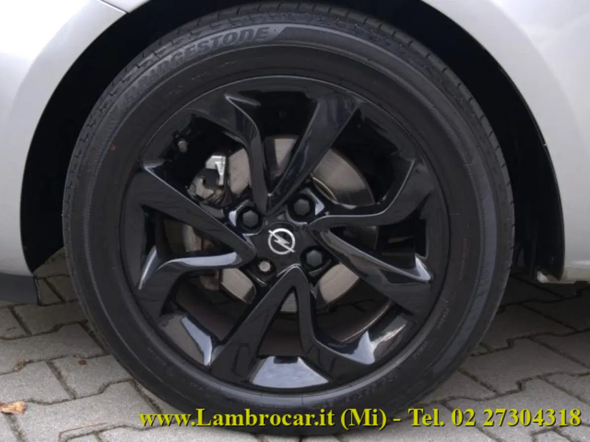 Opel Corsa usata a Milano (11)