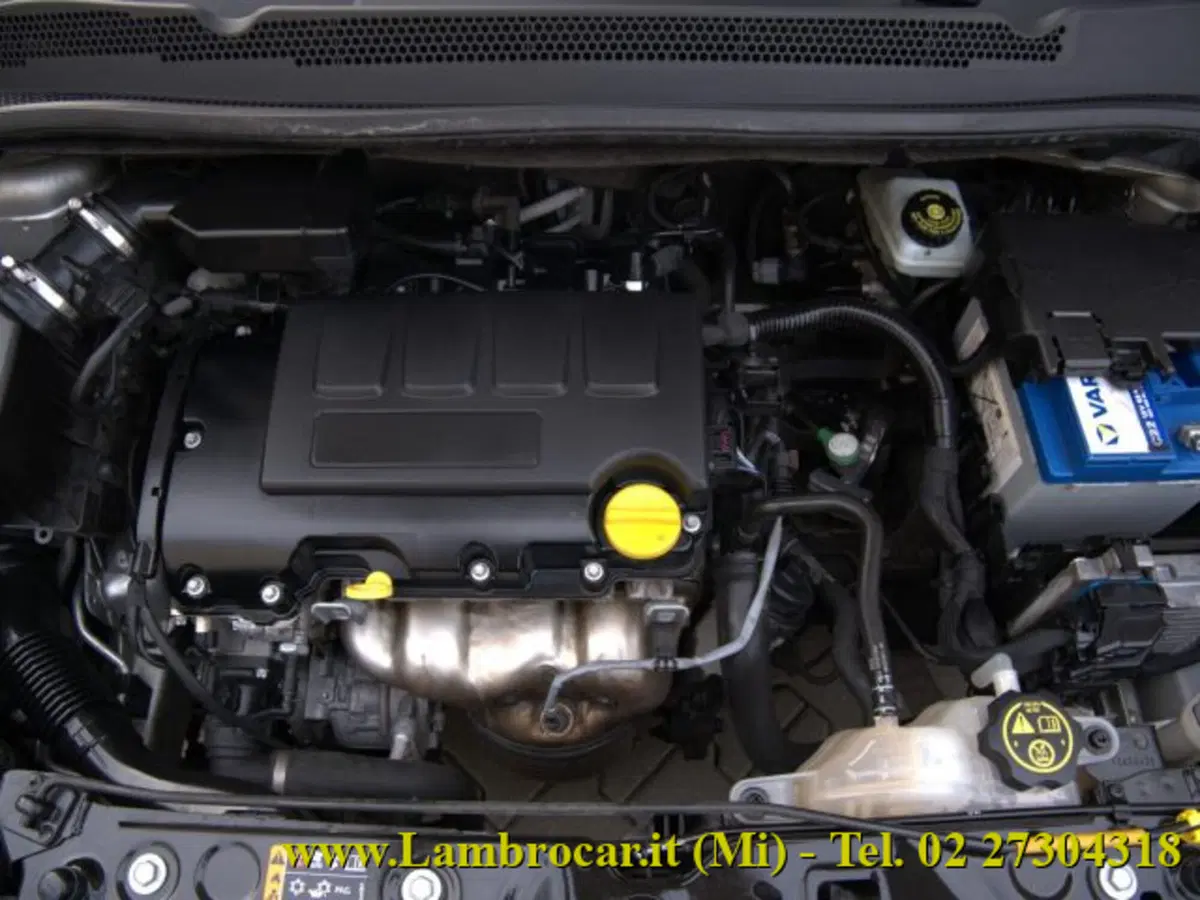 Opel Corsa usata a Milano (14)