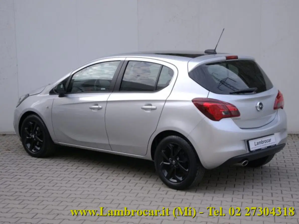 Opel Corsa usata a Milano (15)