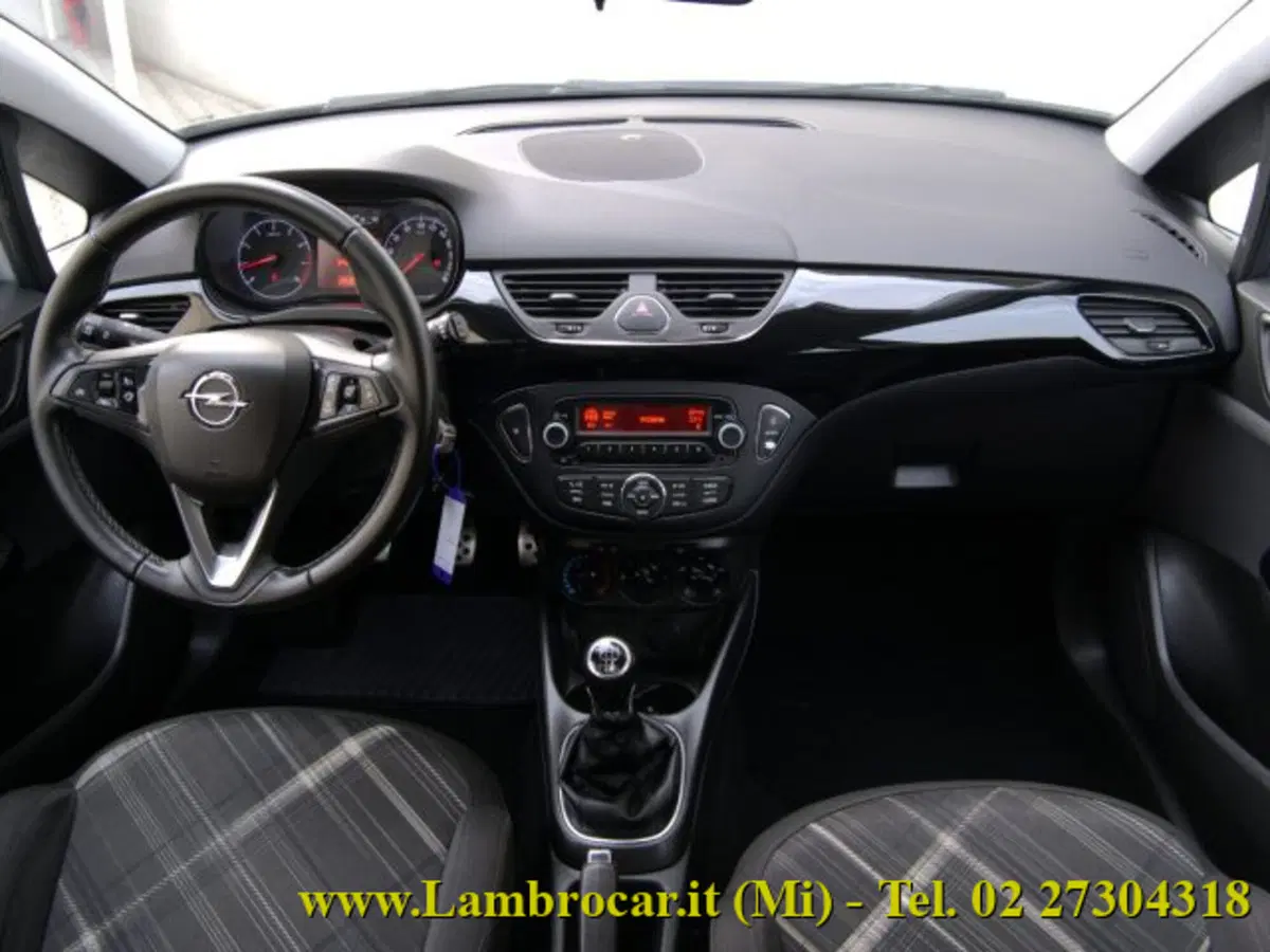 Opel Corsa usata a Milano (2)