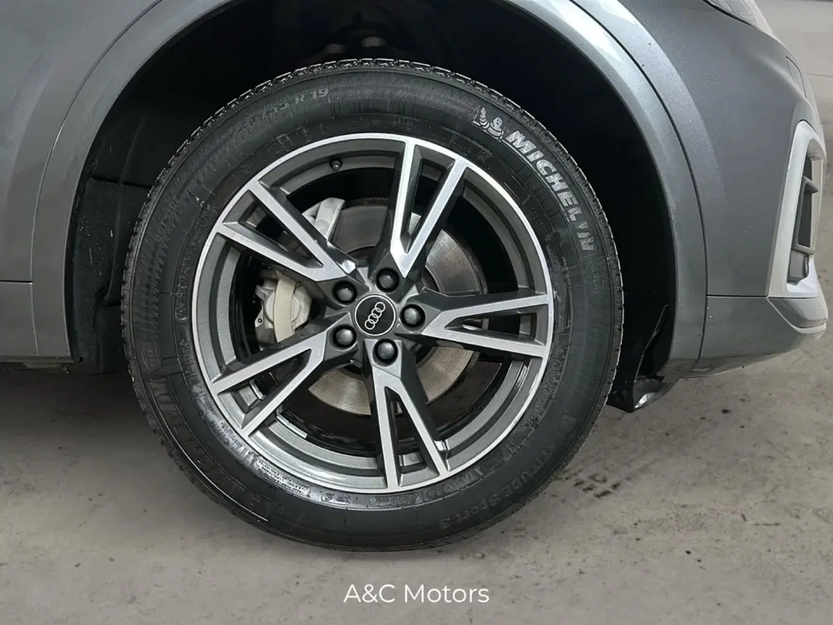 Audi Q5 Sportback usata a Napoli (19)