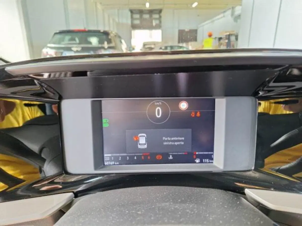 Opel Mokka usata a Catania (7)