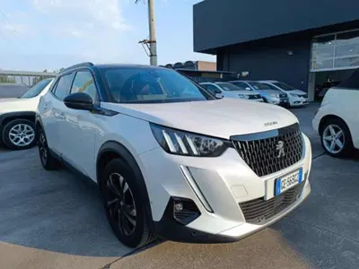 Peugeot 2008 BlueHDi 110 S&S GT del 2021 usata a Belpasso