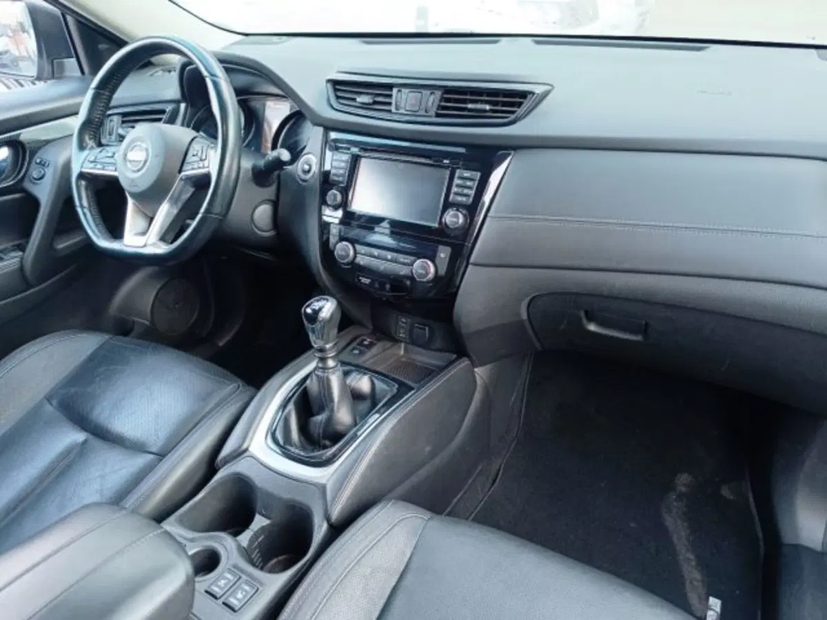 Nissan X-Trail usata a Catania (3)