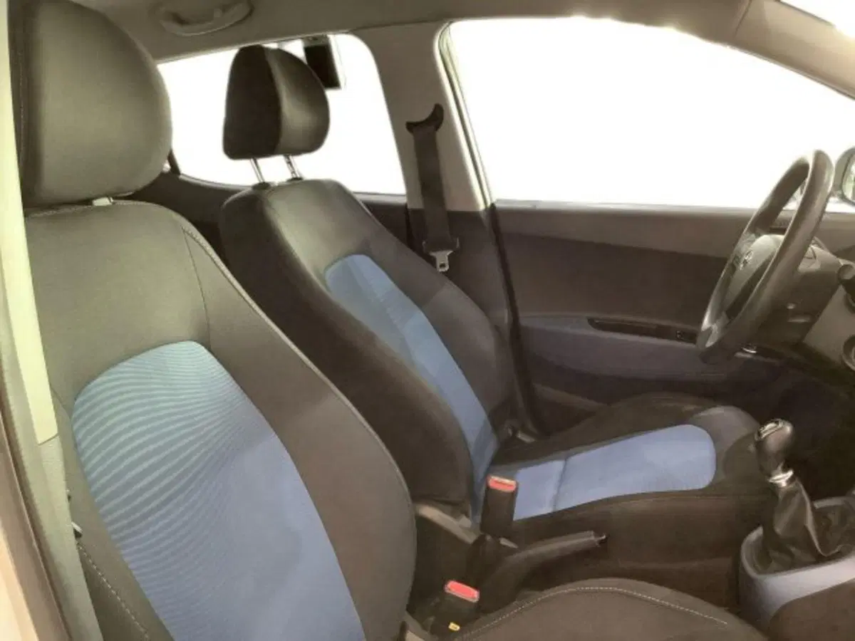Hyundai i10 usata a Catania (10)