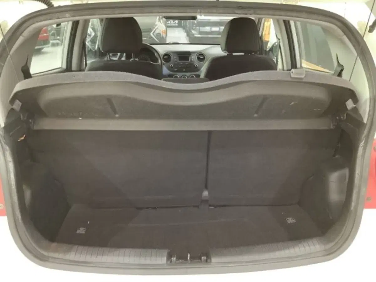 Hyundai i10 usata a Catania (12)