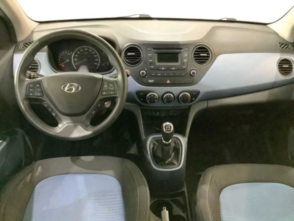 Hyundai i10 usata a Catania (7)