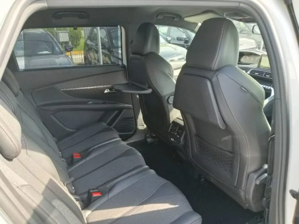 Peugeot 5008 usata a Brescia (18)