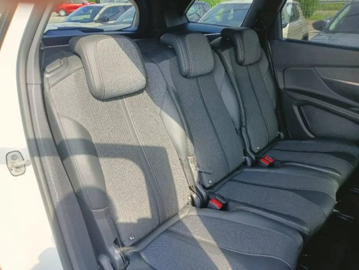 Peugeot 5008 usata a Brescia (19)