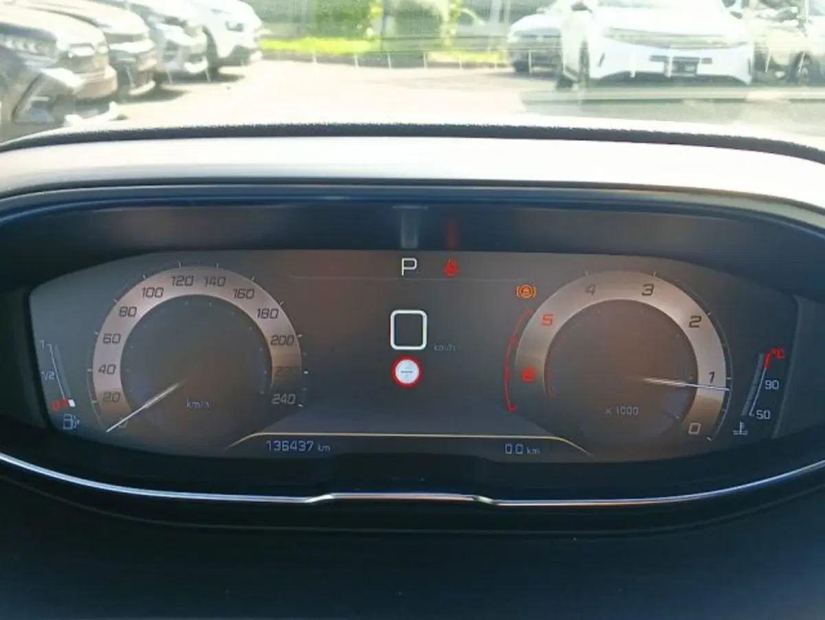 Peugeot 5008 usata a Brescia (7)