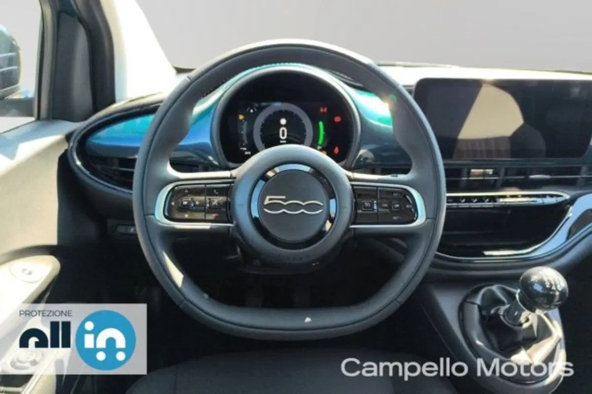 Fiat 500 nuova a Venezia (8)