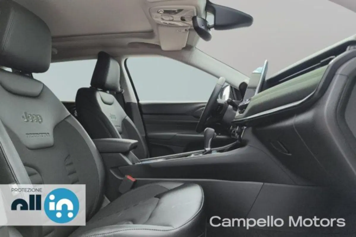 Jeep Compass nuova a Venezia (13)