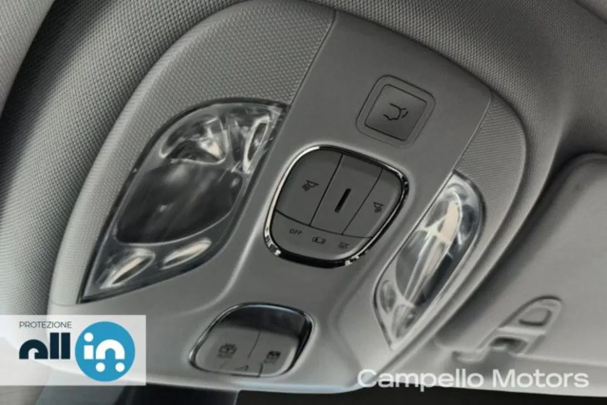 Jeep Compass nuova a Venezia (18)