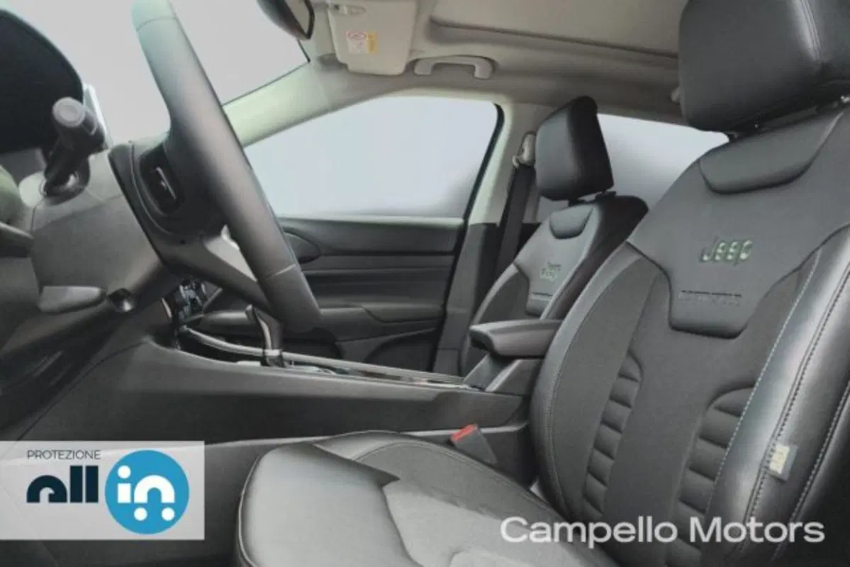 Jeep Compass nuova a Venezia (5)