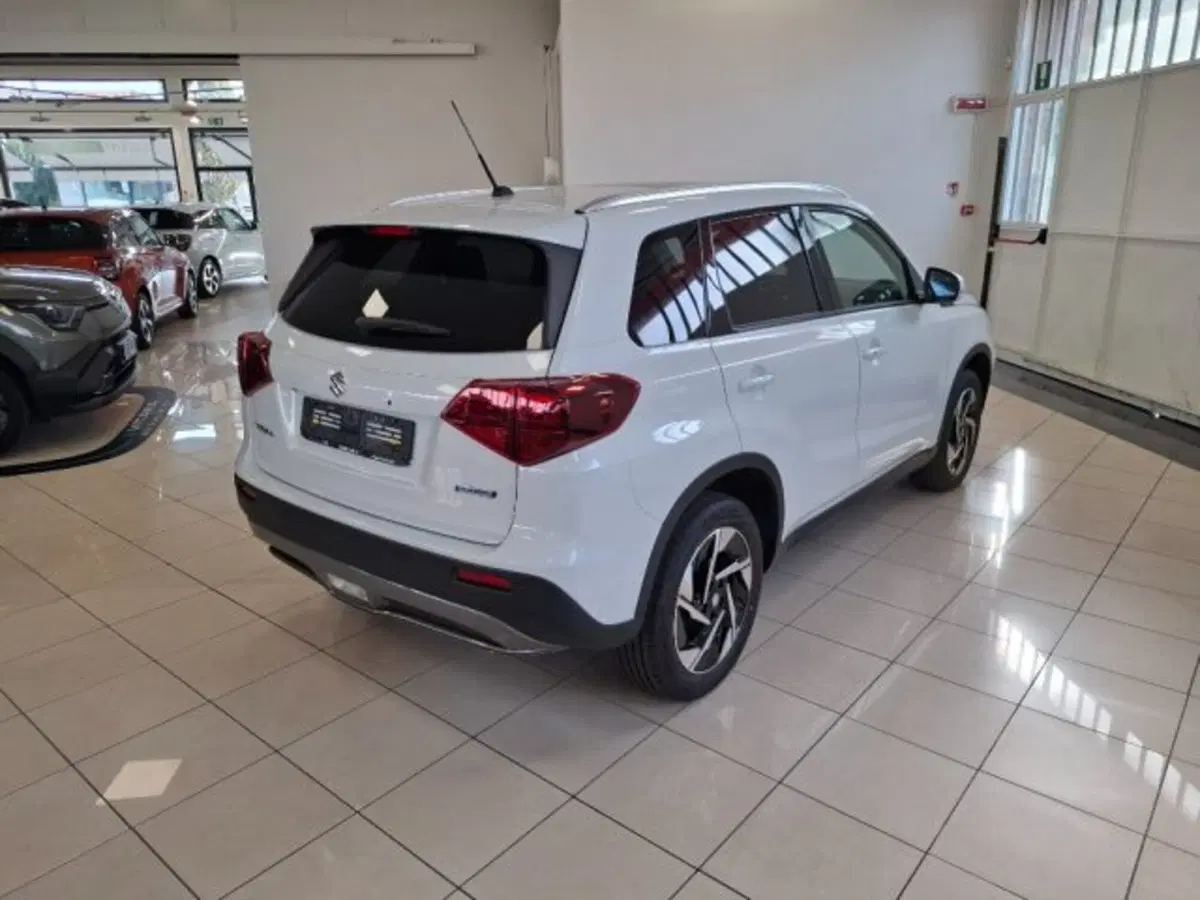Suzuki Vitara nuova a Reggio Emilia (5)