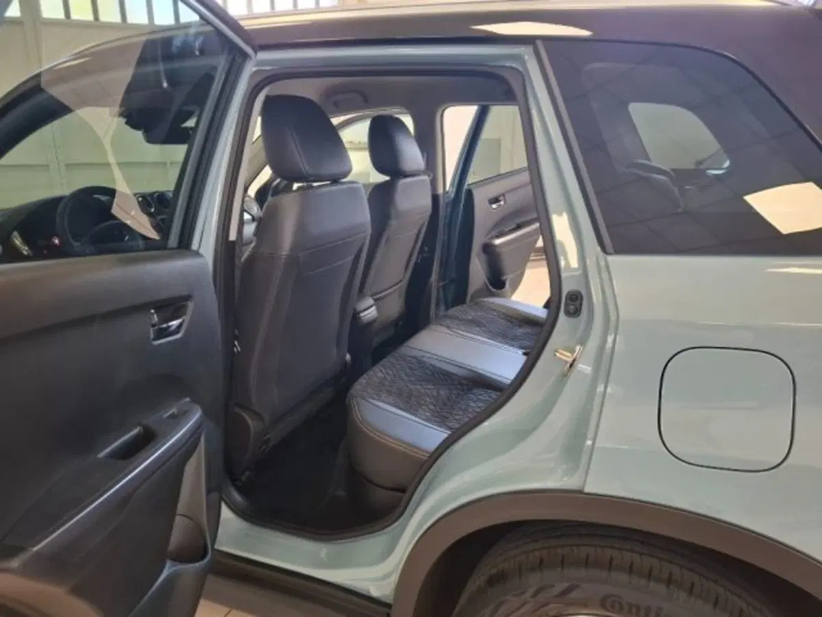 Suzuki Vitara nuova a Reggio Emilia (13)