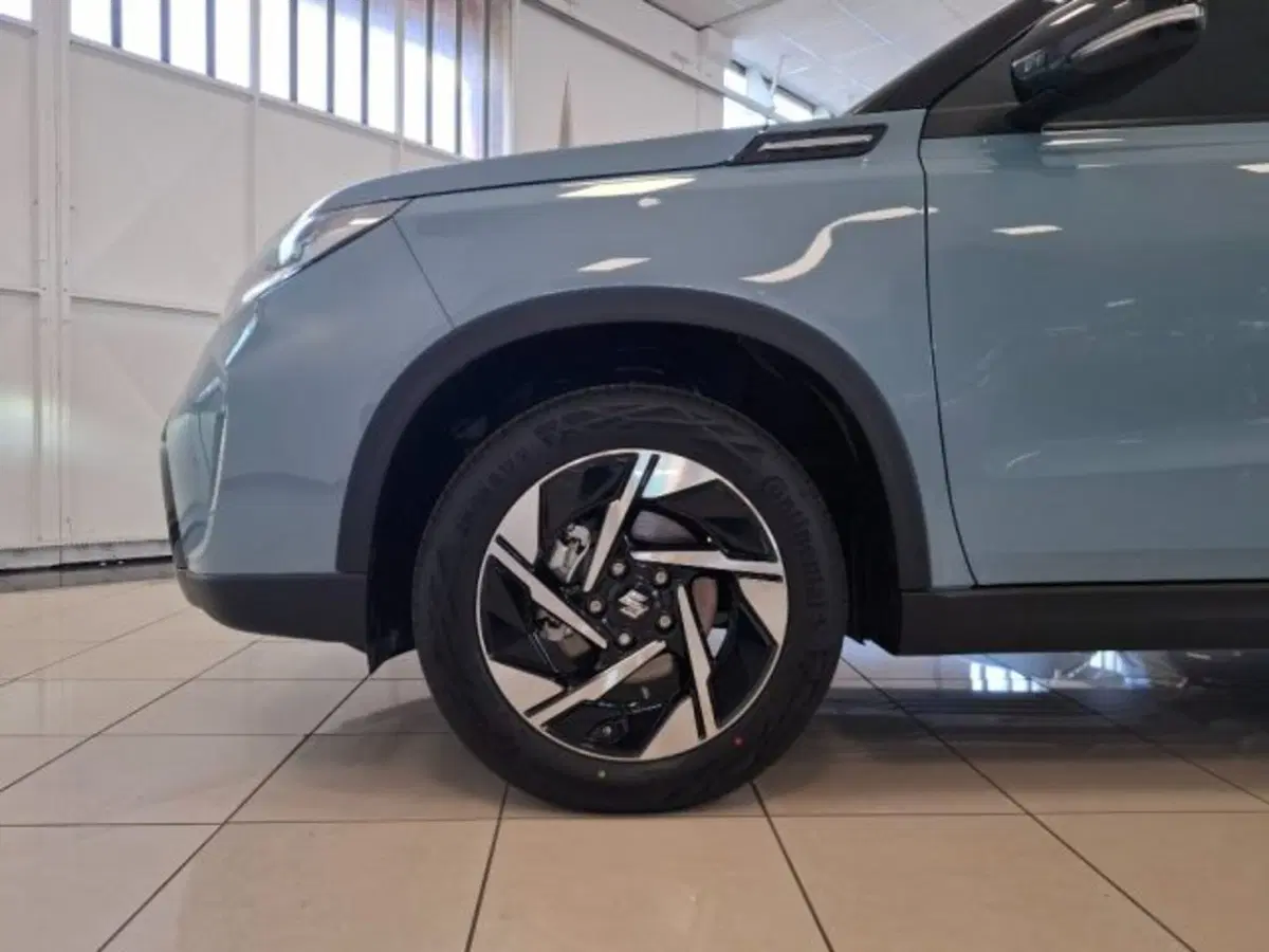 Suzuki Vitara nuova a Reggio Emilia (18)