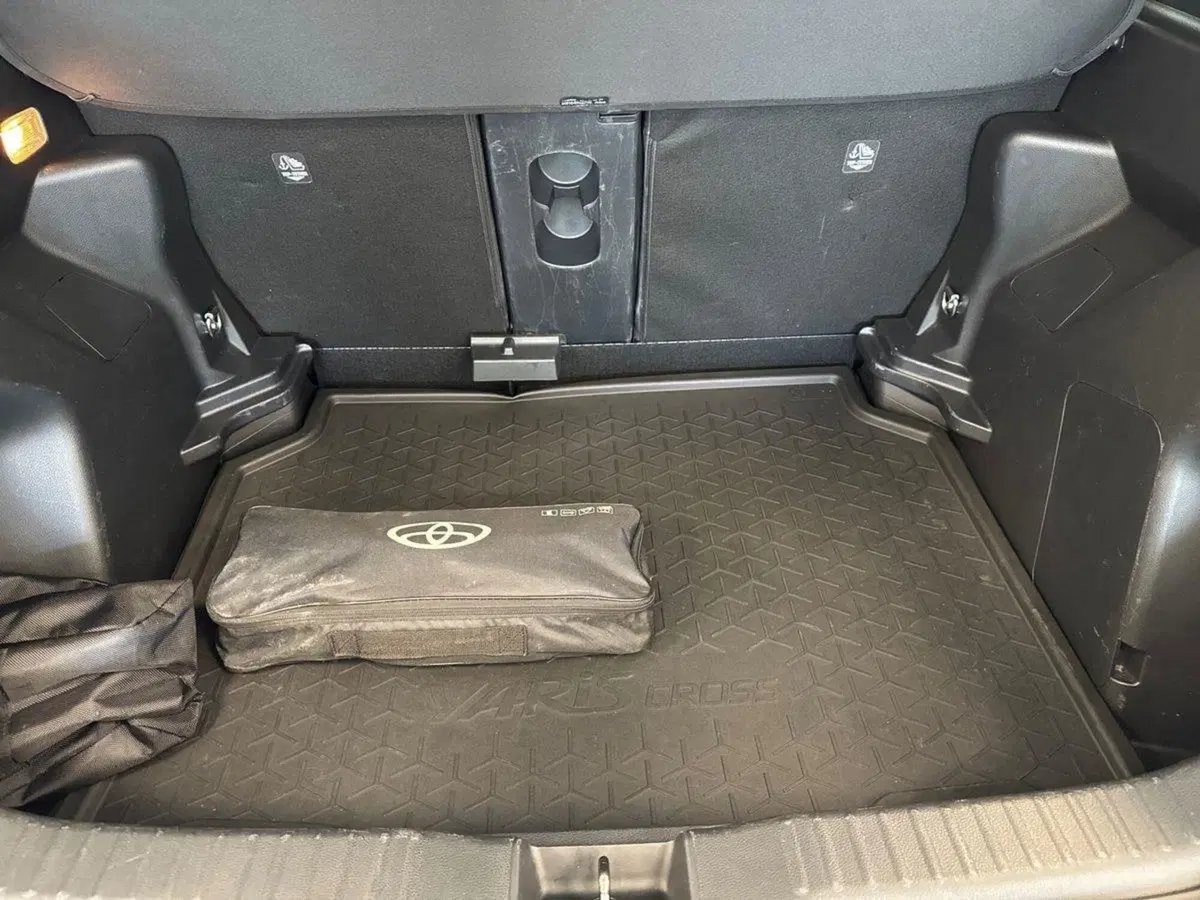 Toyota Yaris Cross usata a Prato (12)