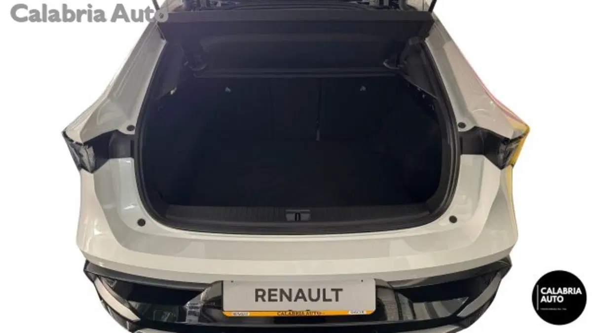 Renault Rafale nuova a Reggio Calabria (5)