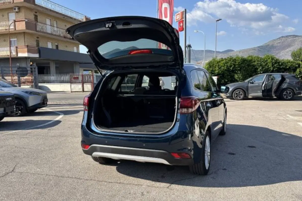Kia Carens usata a Latina (7)