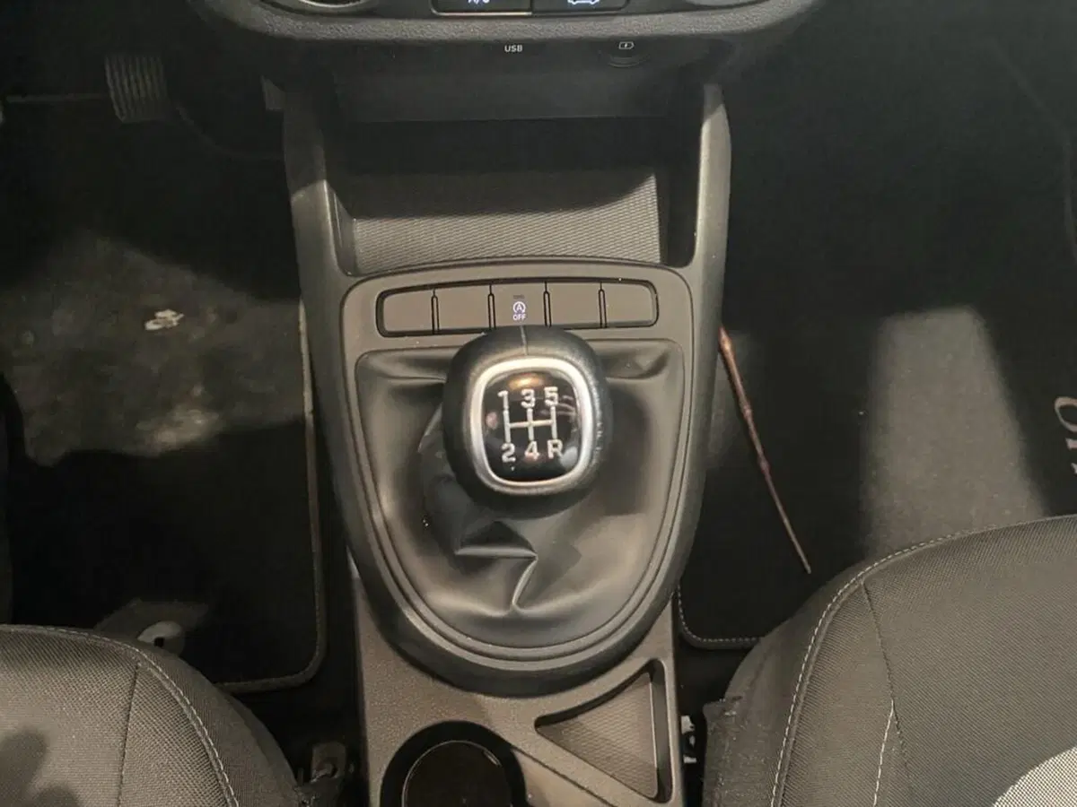 Hyundai i10 usata a Torino (11)