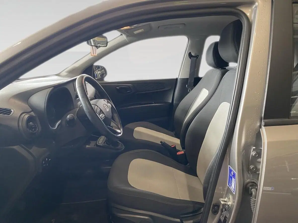 Hyundai i10 usata a Torino (7)