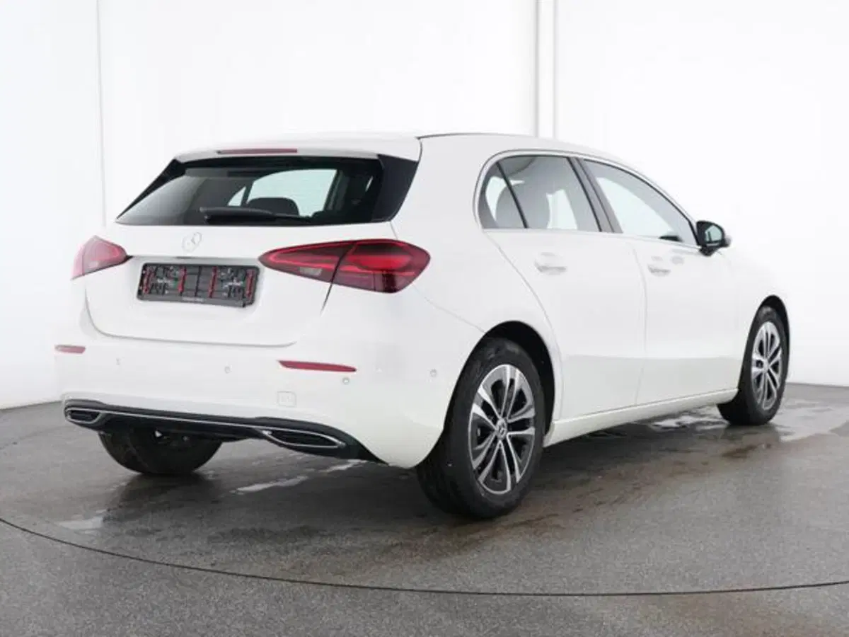 Mercedes-Benz Classe A Sedan usata a Milano (3)
