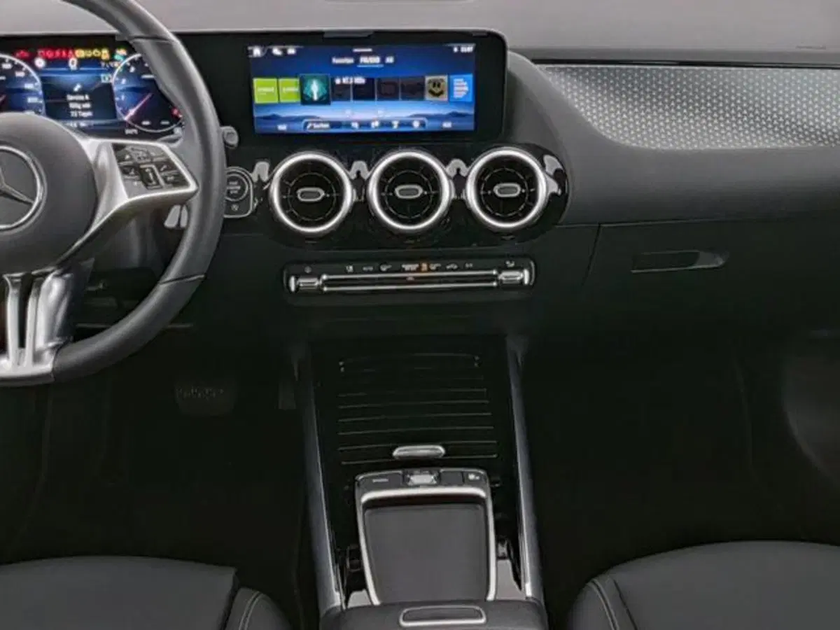 Mercedes-Benz GLA SUV usata a Milano (5)