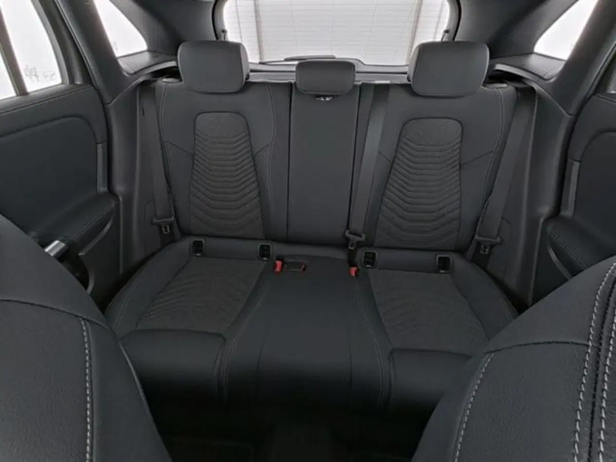 Mercedes-Benz GLA SUV usata a Milano (8)