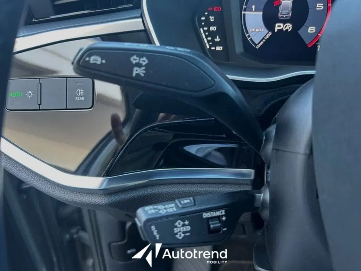 Audi Q3 Sportback usata a Lecce (11)
