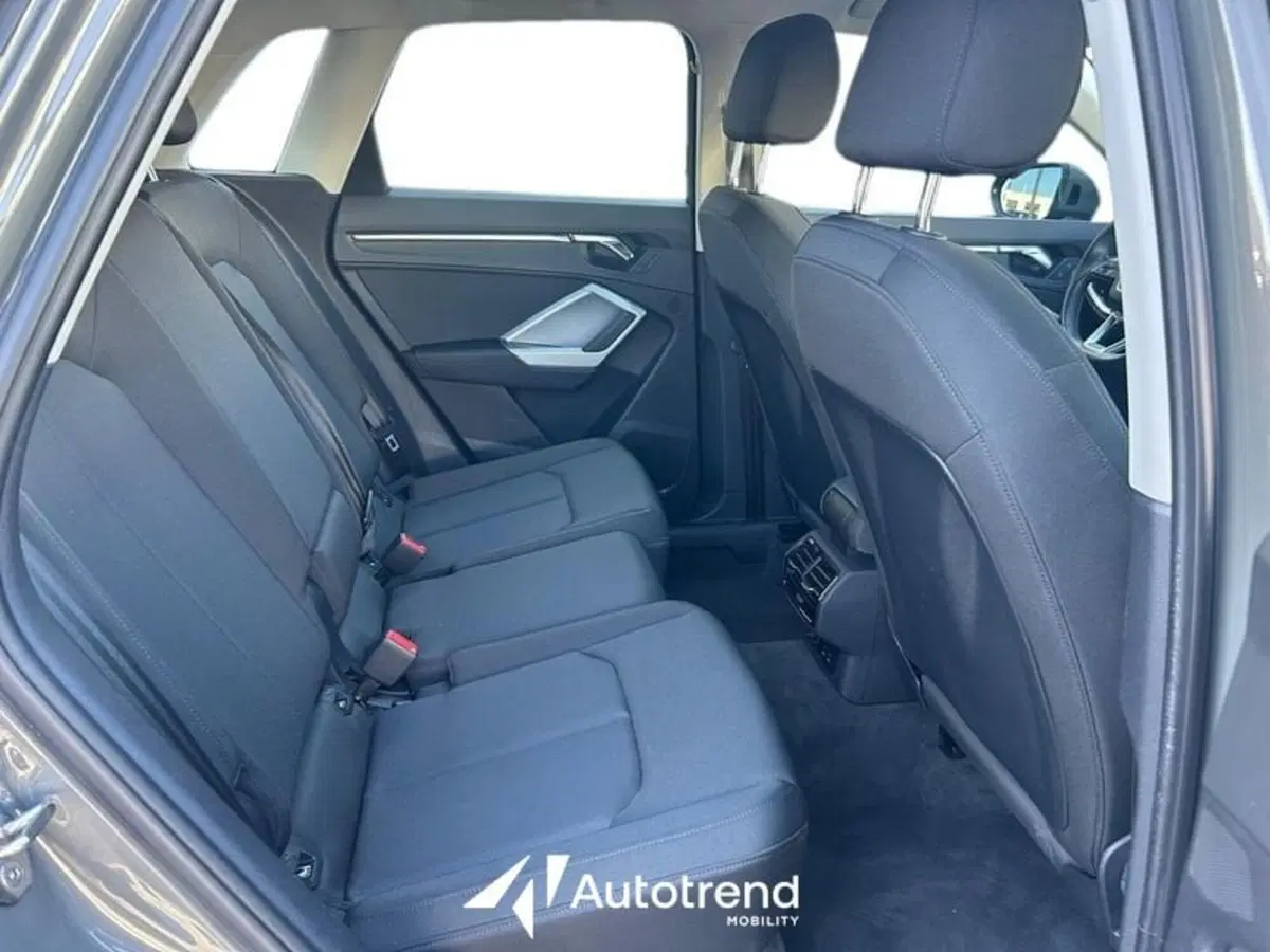Audi Q3 Sportback usata a Lecce (19)