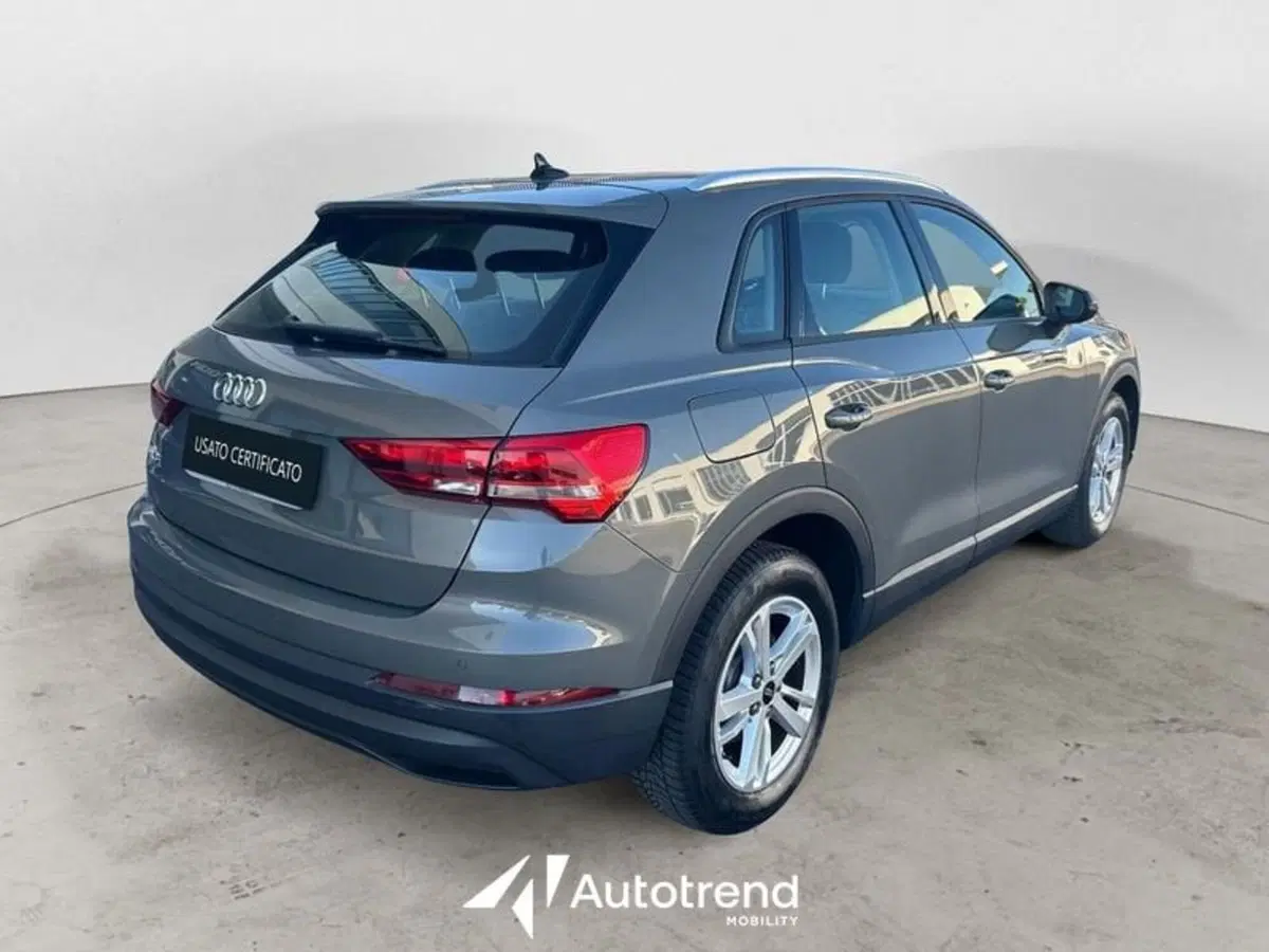 Audi Q3 Sportback usata a Lecce (2)
