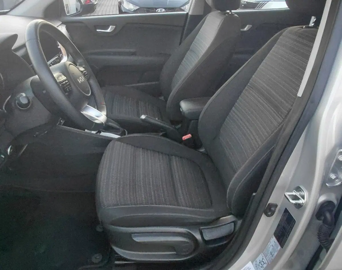 Kia Stonic usata a Cosenza (9)