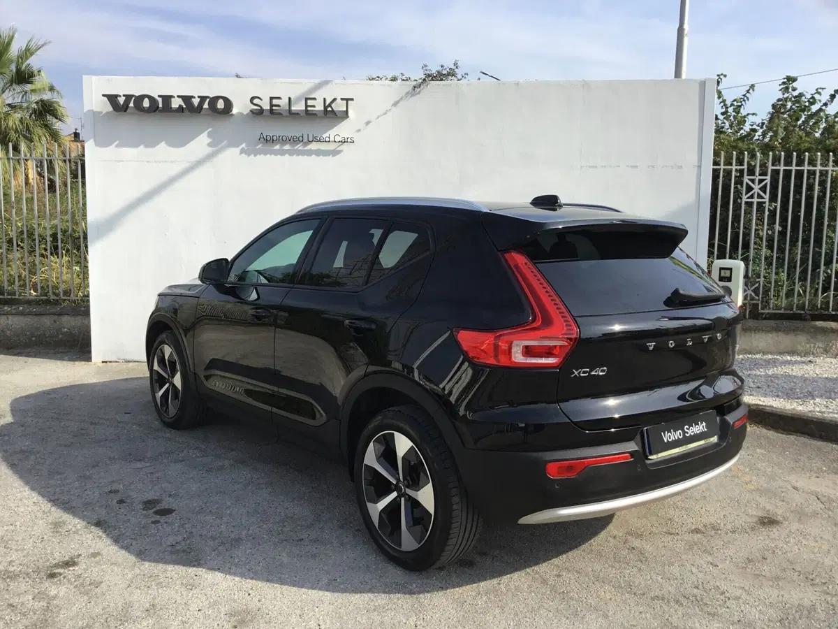 Volvo XC40 usata a Napoli (2)