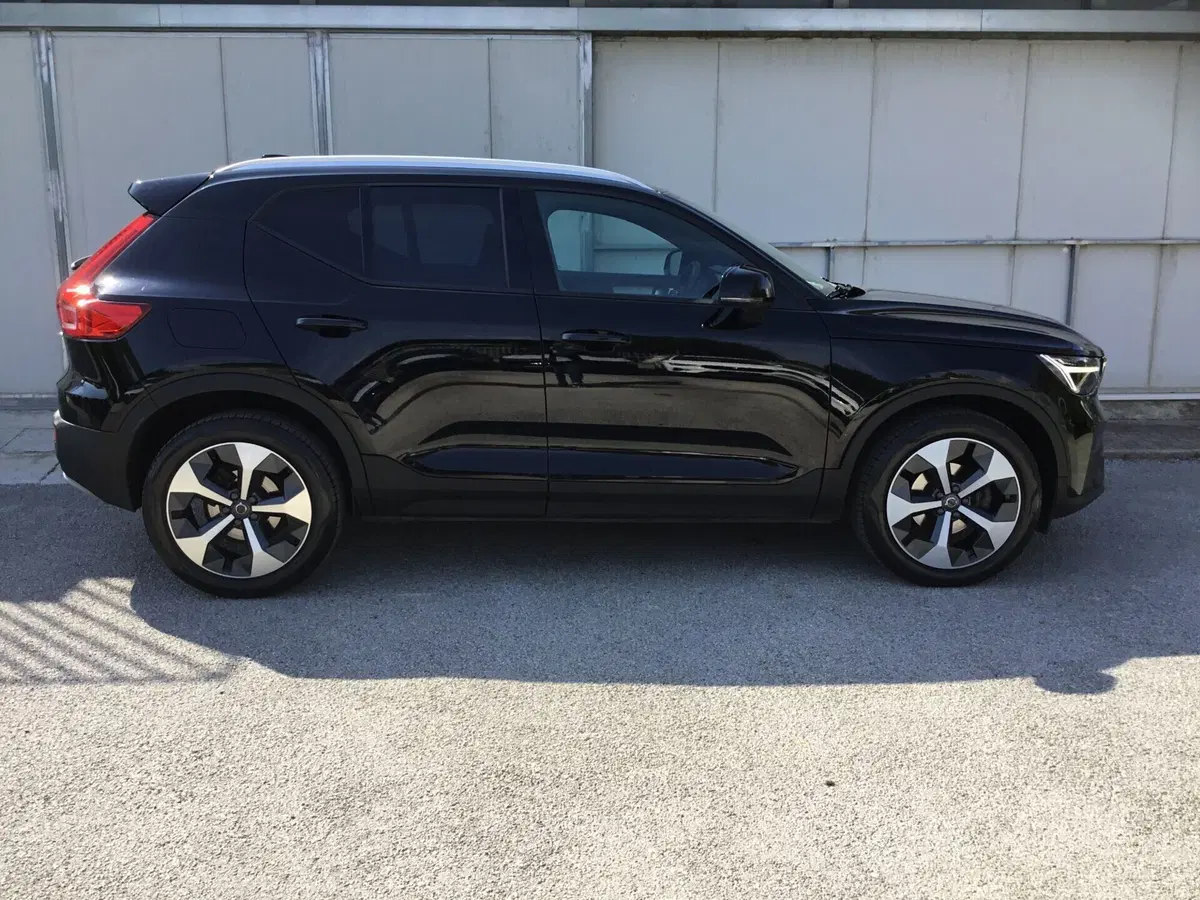 Volvo XC40 usata a Napoli (6)