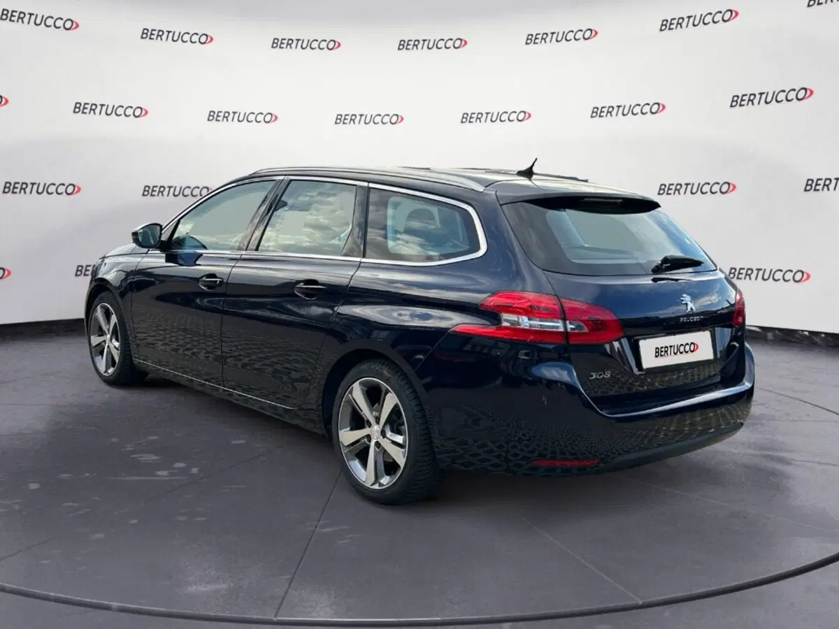 Peugeot 308 SW usata a Verona (3)