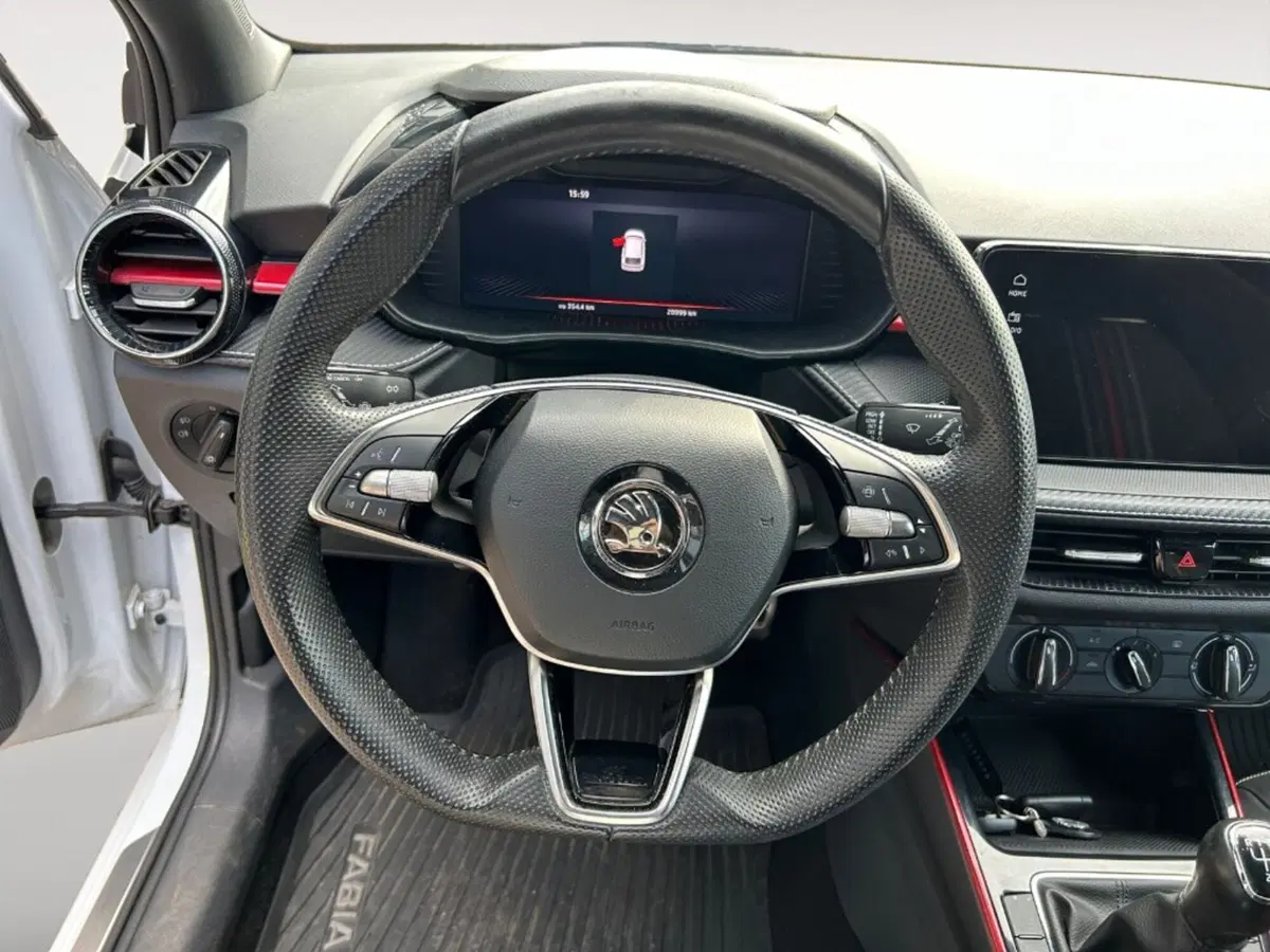 Skoda Fabia usata a Verona (8)