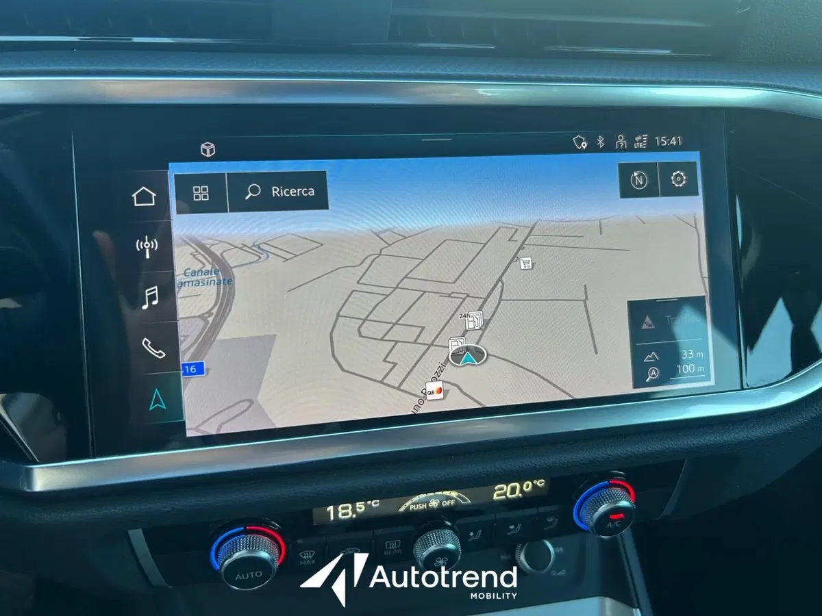 Audi Q3 Sportback usata a Bari (13)