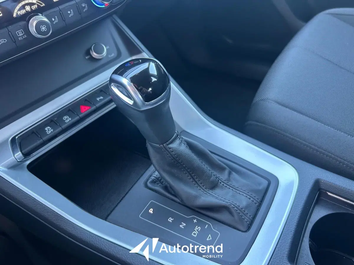 Audi Q3 Sportback usata a Bari (16)