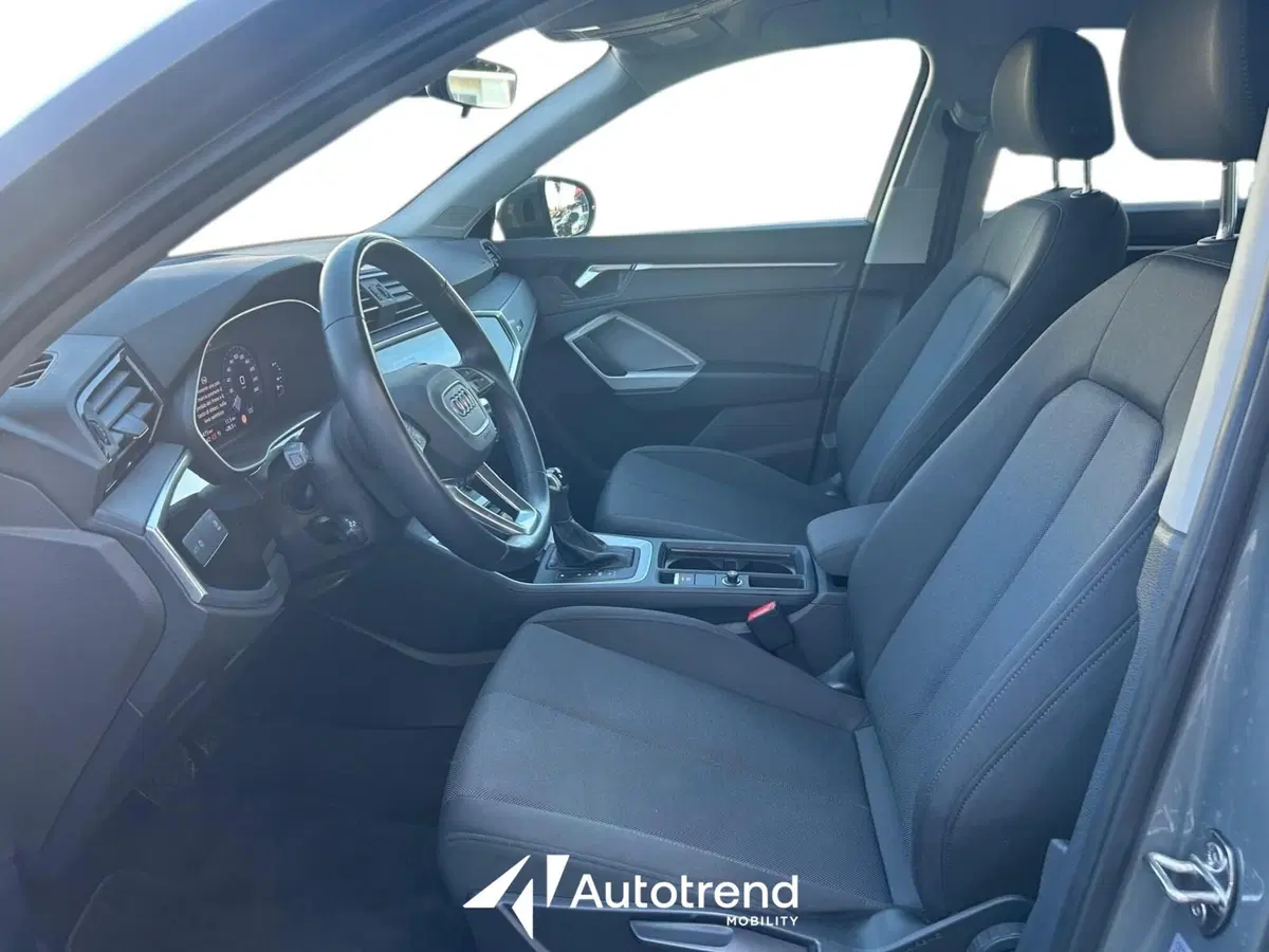 Audi Q3 Sportback usata a Bari (6)
