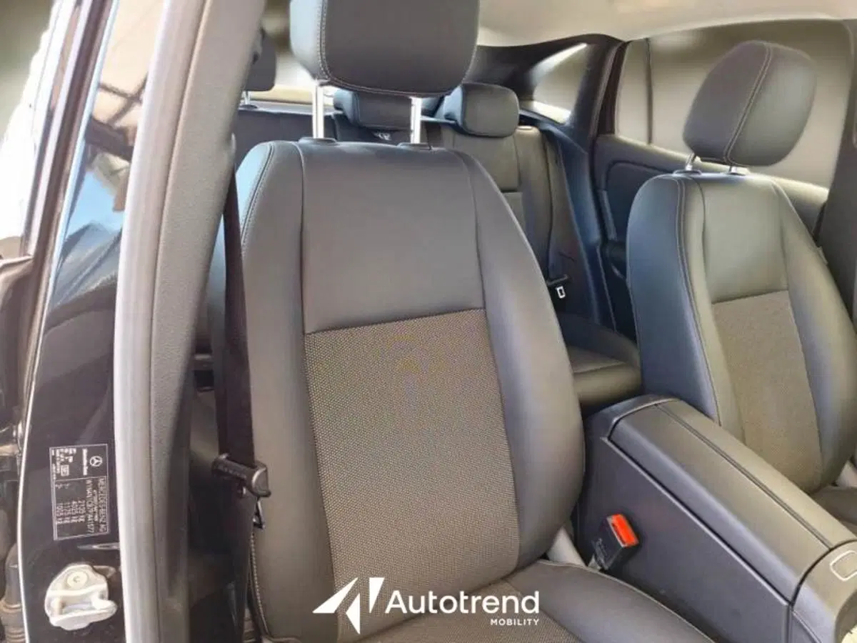 Mercedes-Benz GLA SUV usata a Bari (18)