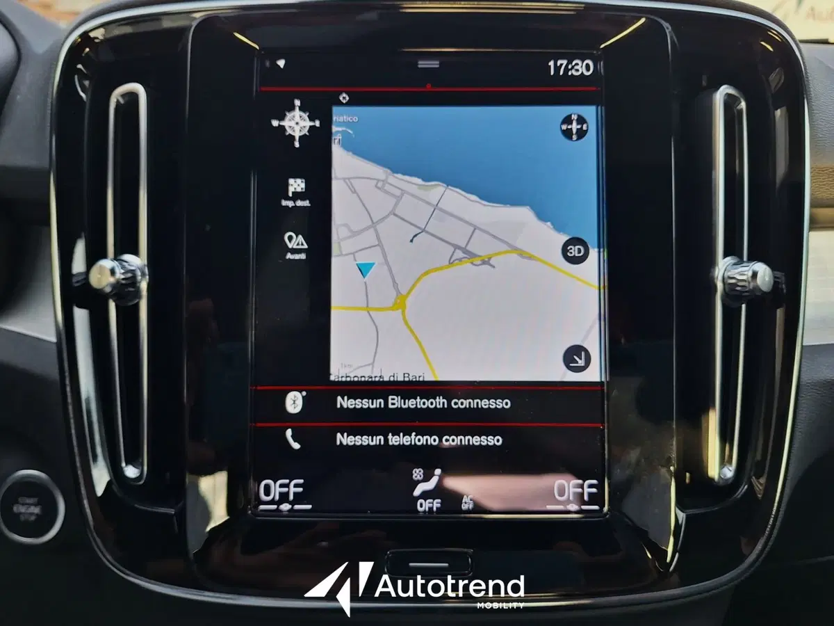 Volvo XC40 usata a Bari (12)