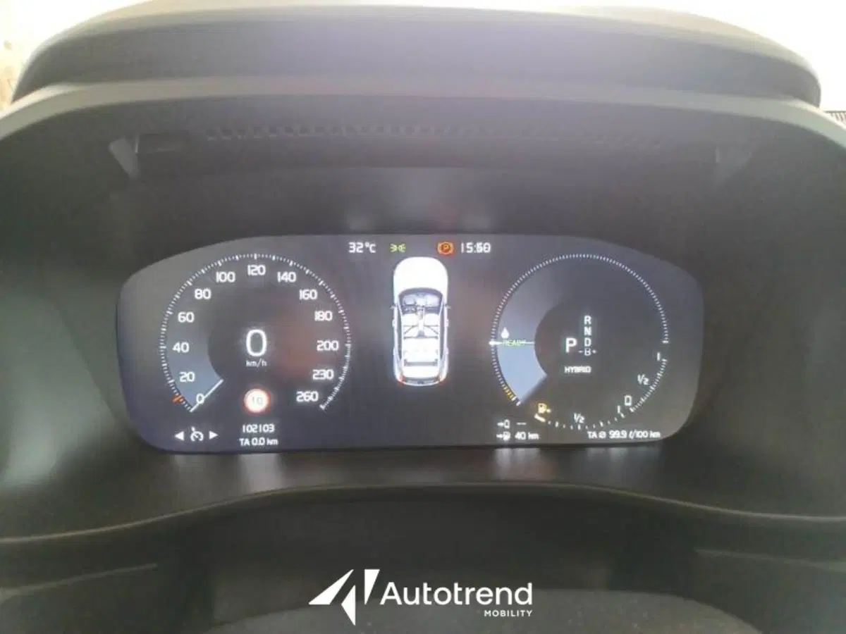 Volvo XC40 usata a Bari (20)